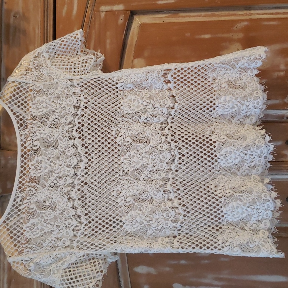 White Lace Blouse Size Small - Picture 6 of 7